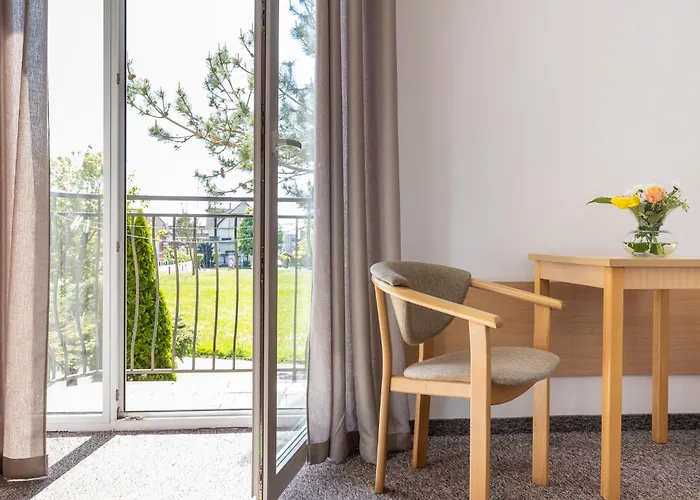 ホームステイ Dg Albatros Ii *